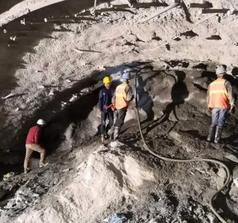 辽阳拱顶带模注浆料的施工流程及注意事项